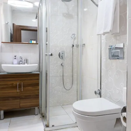 Hotel Beyzas & *