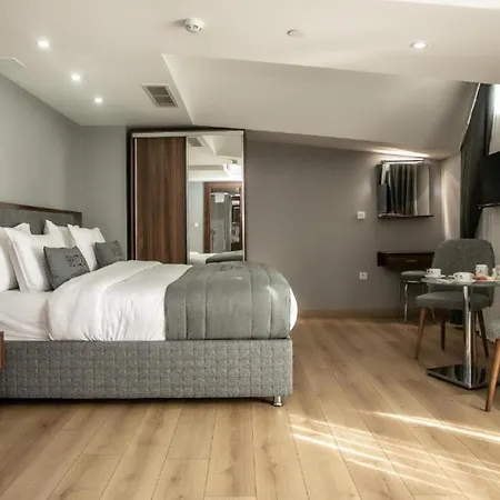 Hotel Beyzas & *